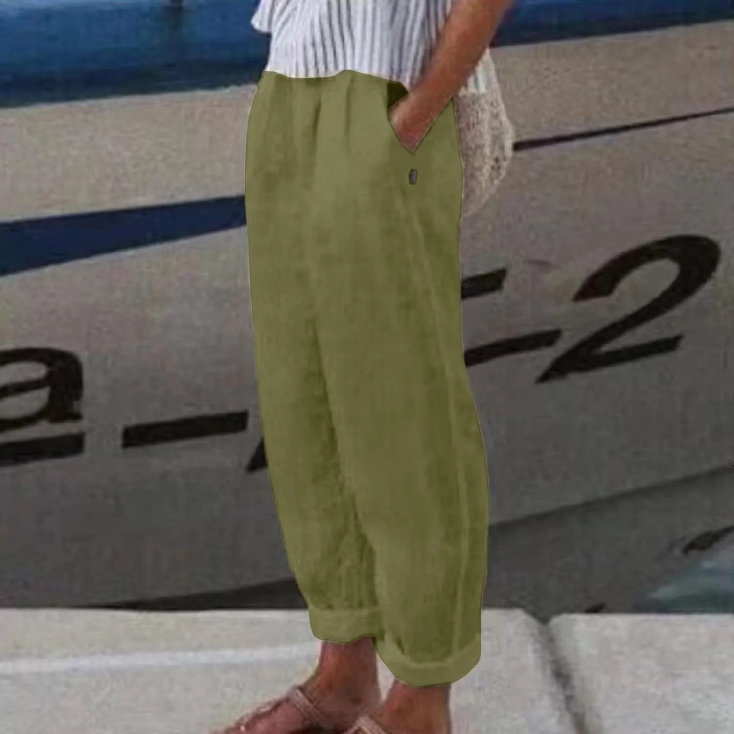 FZYLQY Cotton Linen Pants for Women Casual Elastic Waist Cropped Harem Style Trousers with Pockets 2025 Edition Look