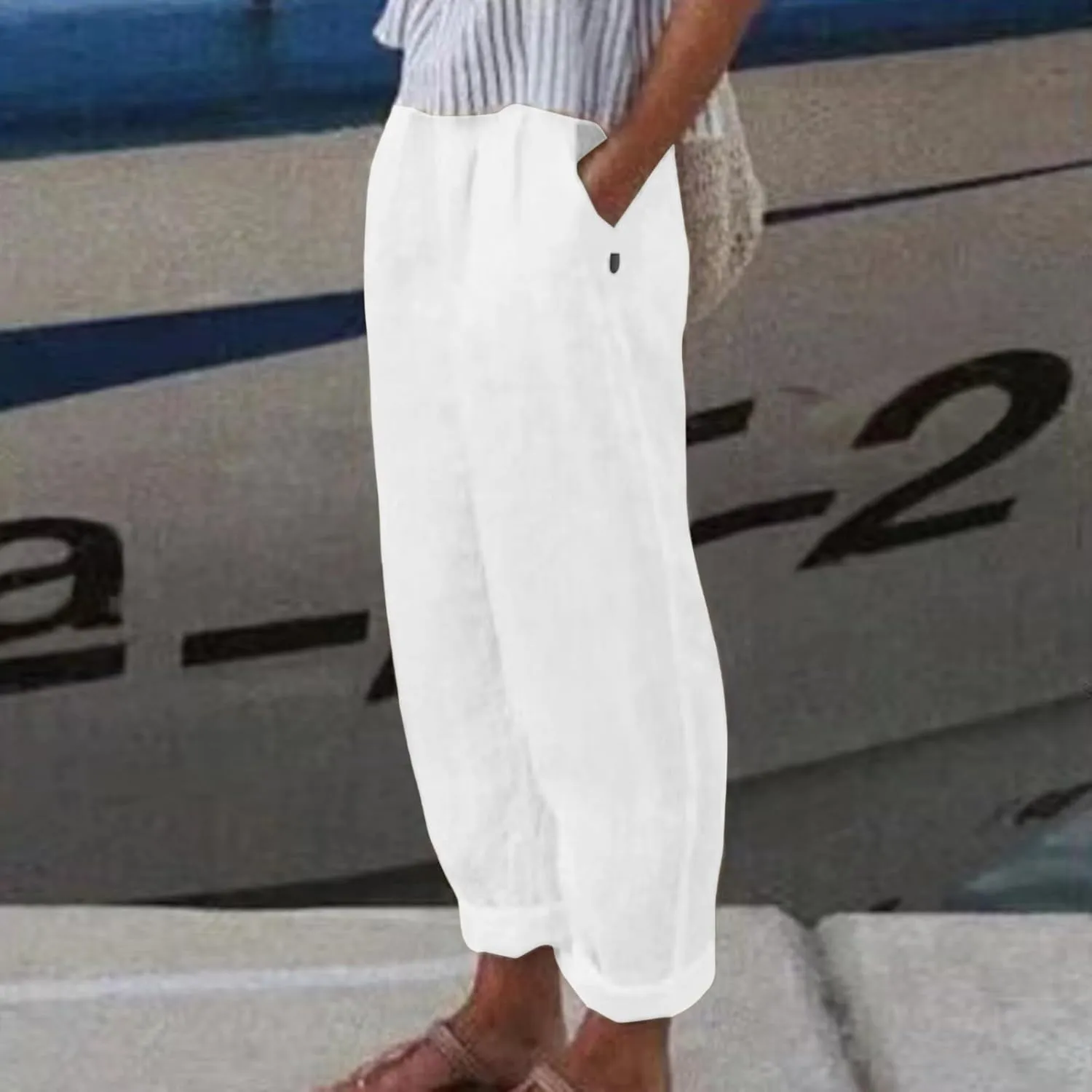 FZYLQY Cotton Linen Pants for Women Casual Elastic Waist Cropped Harem Style Trousers with Pockets 2025 Edition Look