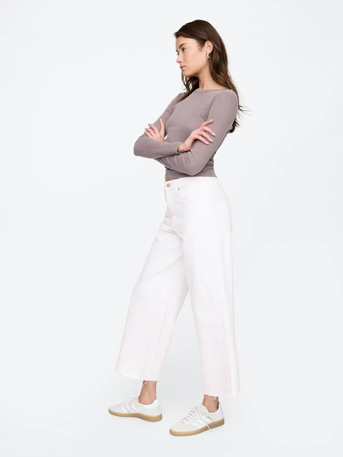 GAP Women's Wide Leg Cropped Jeans