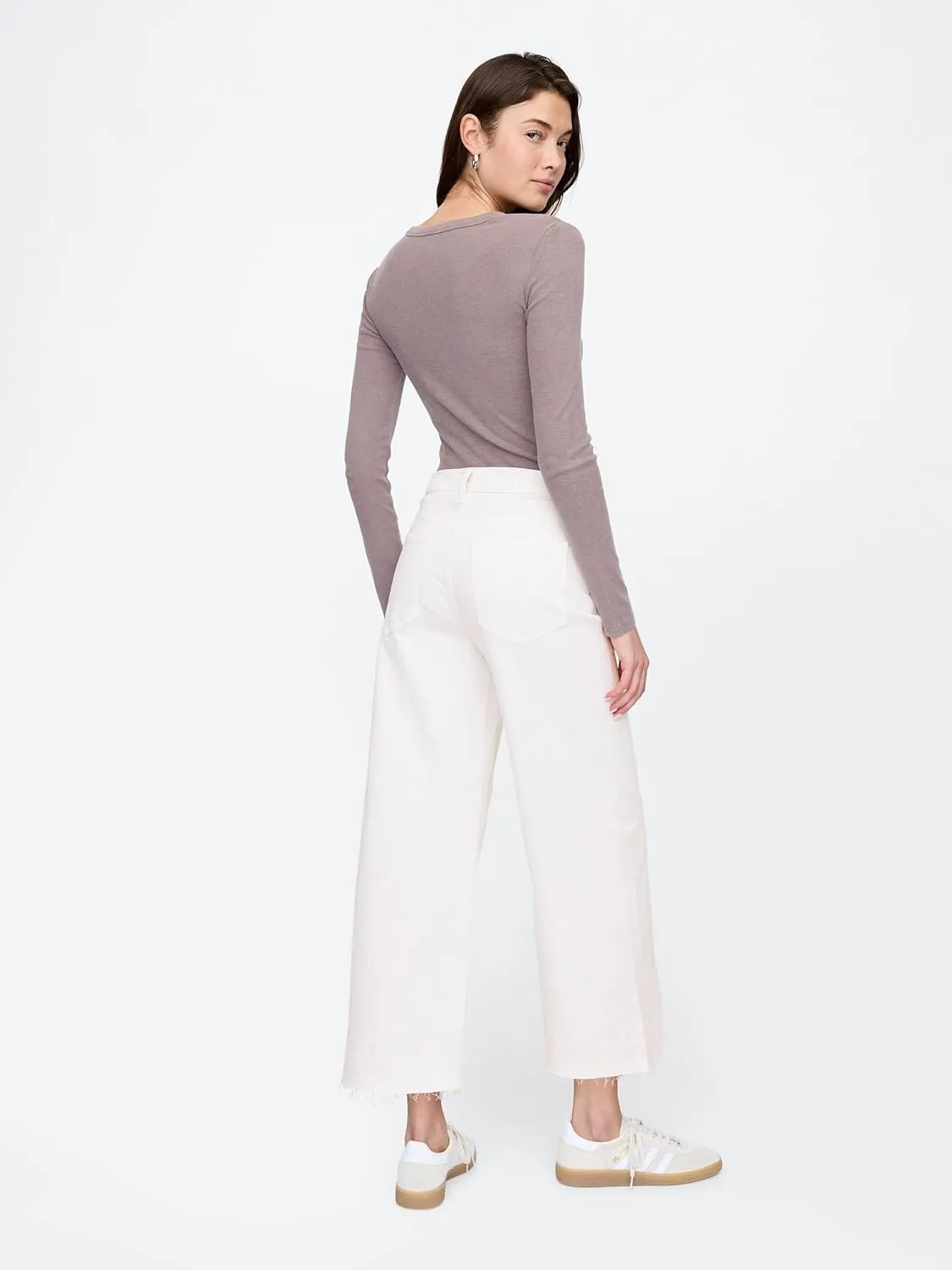 GAP Women's Wide Leg Cropped Jeans