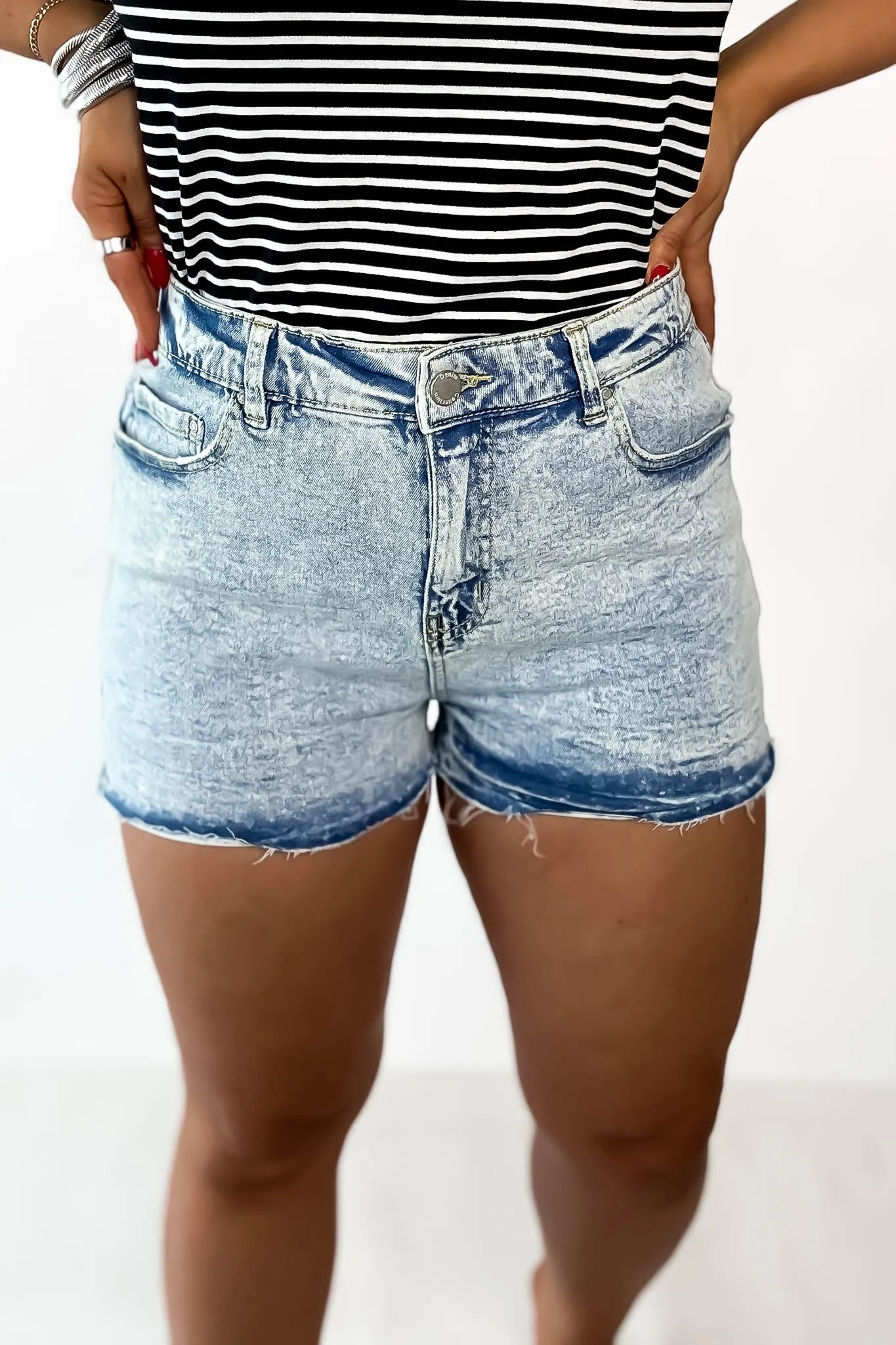 High Rise Light Wash Frey Hem Denim Shorts