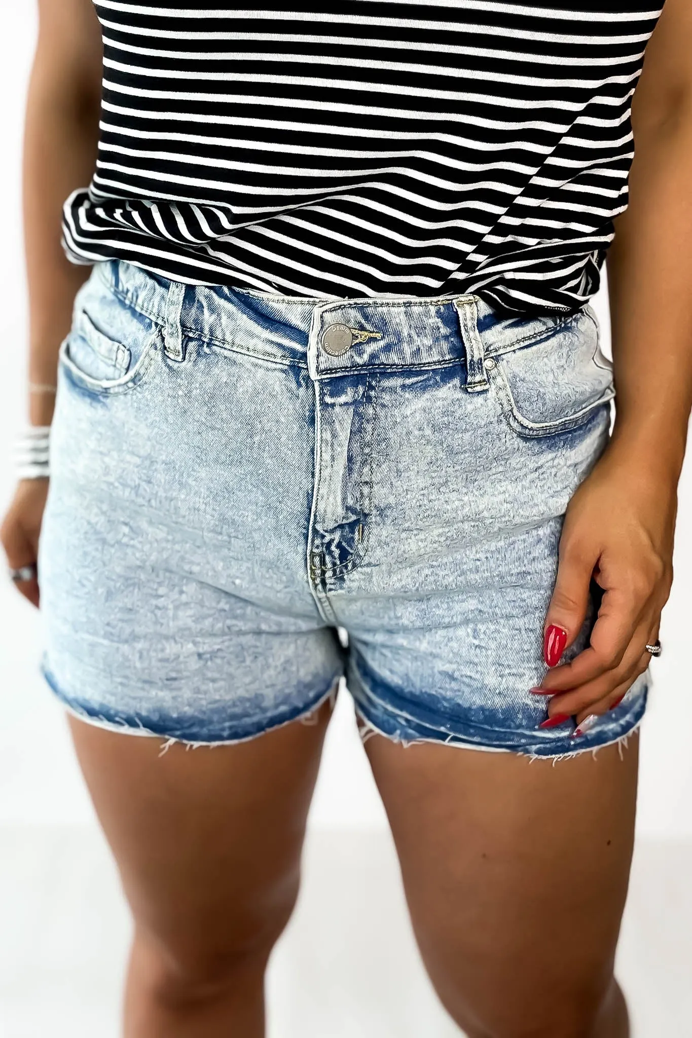 High Rise Light Wash Frey Hem Denim Shorts