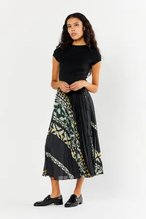 Pleated Printed Skirt
