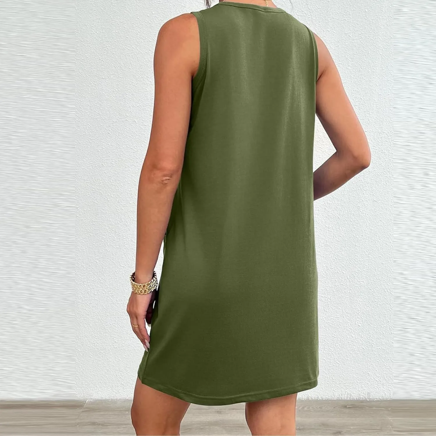 Summer Vest Dresses for Women Crewneck Sleeveless Tshirt Tank Mini Dress Casual Vacation Sundress with Pockets