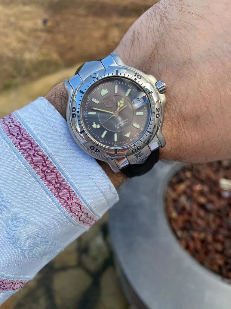 TAG Heuer Professional 6000 Mens Full Size Divers Watch - Stainless Steel - WH1112