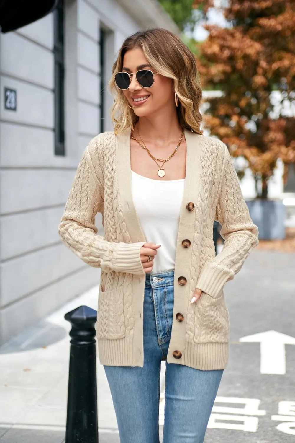 Womens Cardigan Sweaters Cable Knit Sweater 2025 Fall Winter Chunky Open Front Button Down Coats with Pockets
