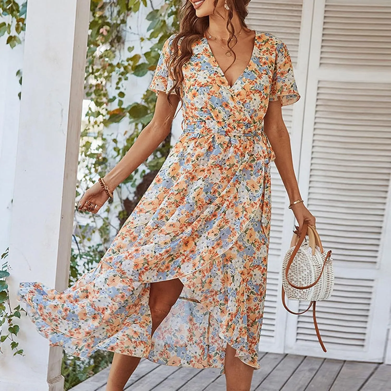 Women's Summer Floral Maxi Dresses Swing Beach Vacation Short Sleeve Deep V-Neck Fashion Casual Long Dresses